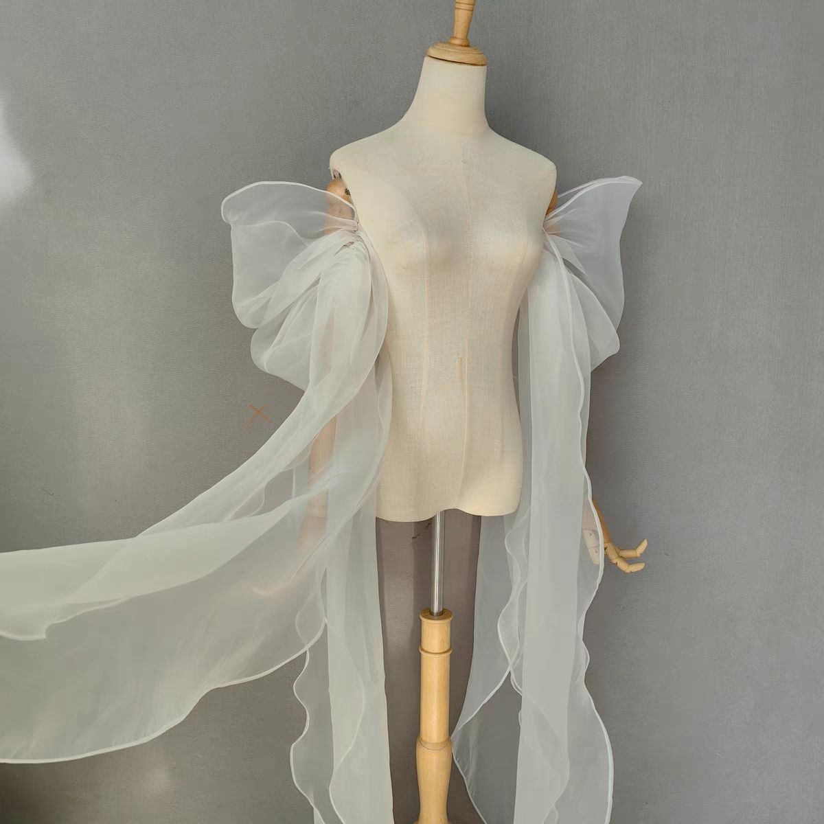 브라이덜 슬리브 오간자 탈부착 가능한 풍성한 롱테일 여 - Wedding Dress Supply 리뷰 및 가격